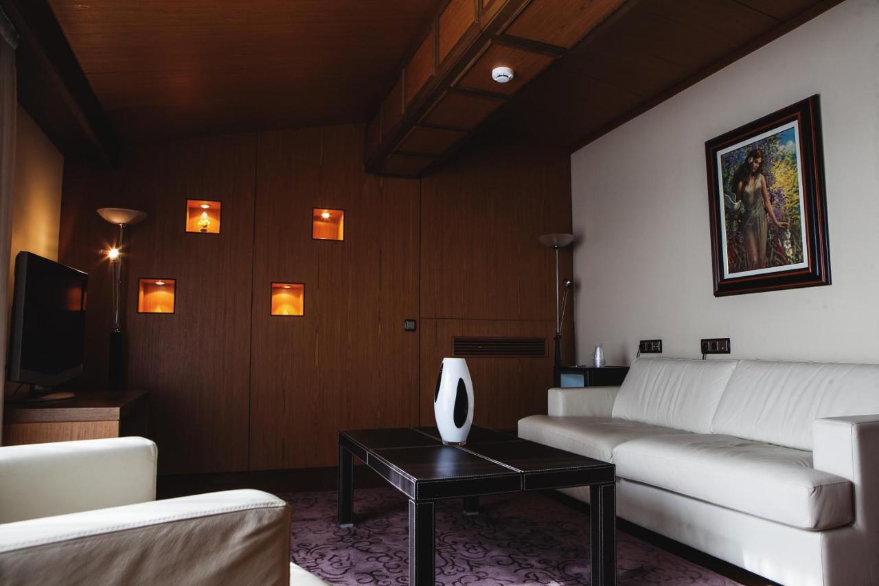 Hotel Rios San Adrián Esterno foto