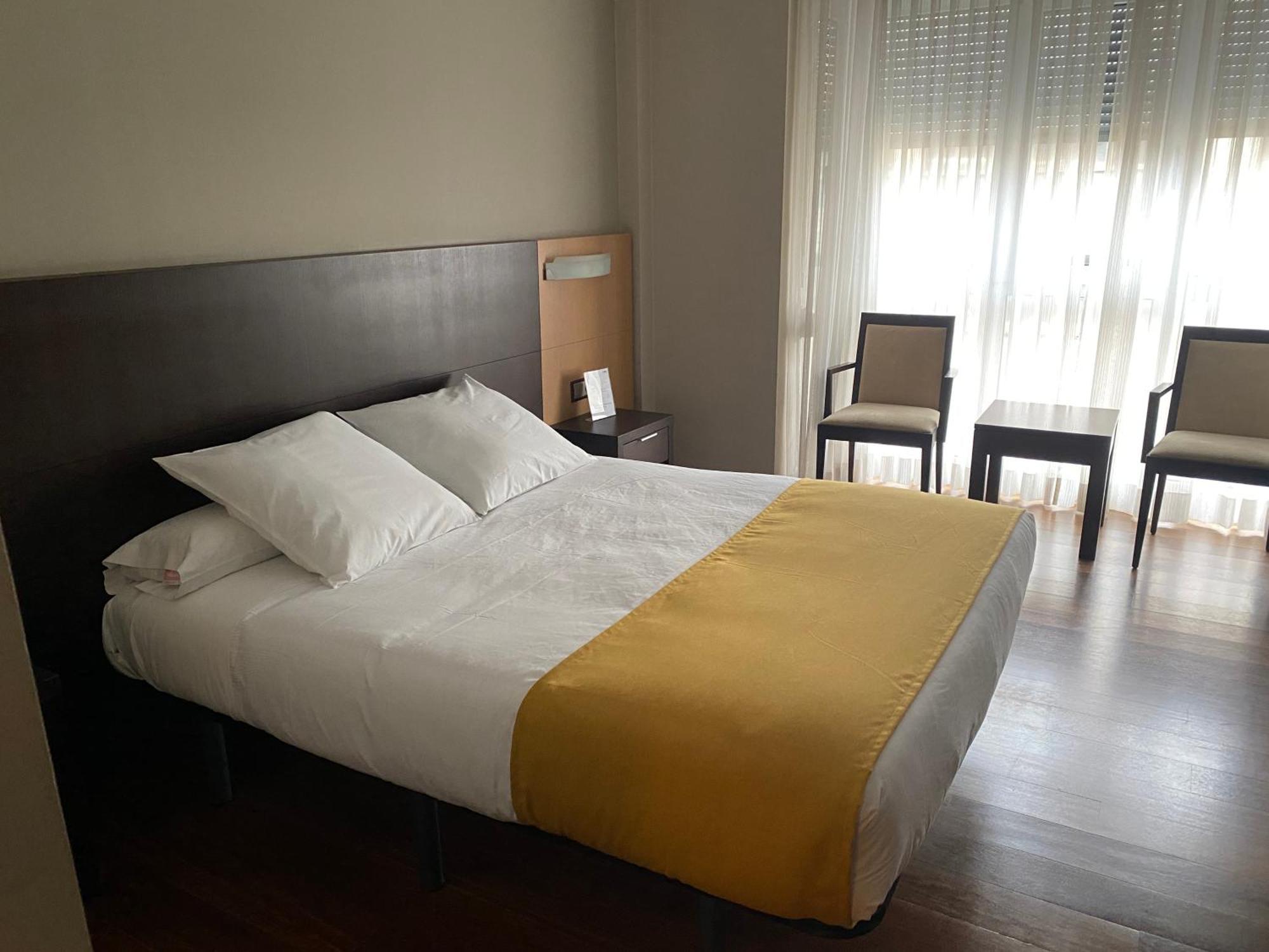 Hotel Rios San Adrián Esterno foto