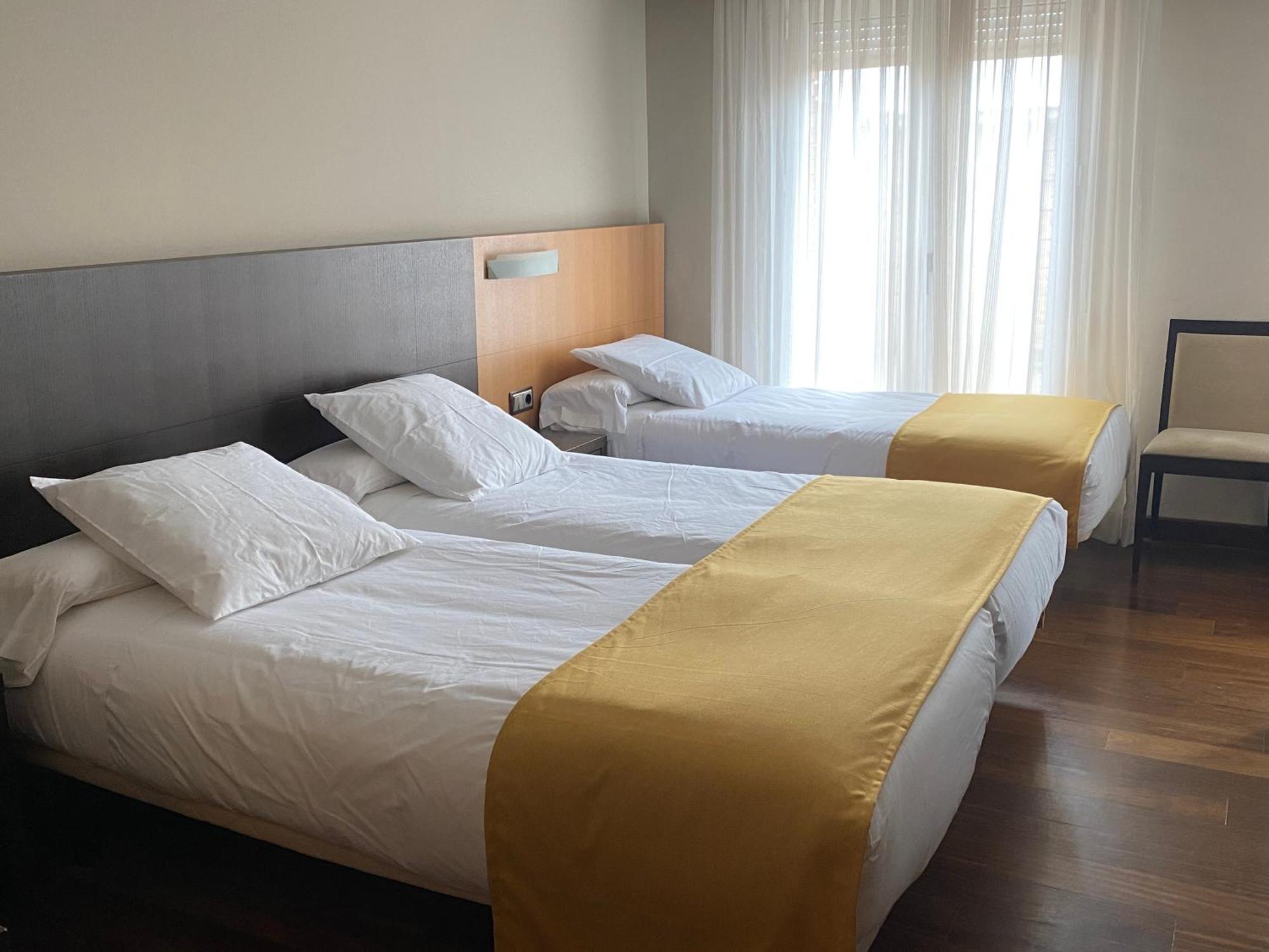 Hotel Rios San Adrián Esterno foto