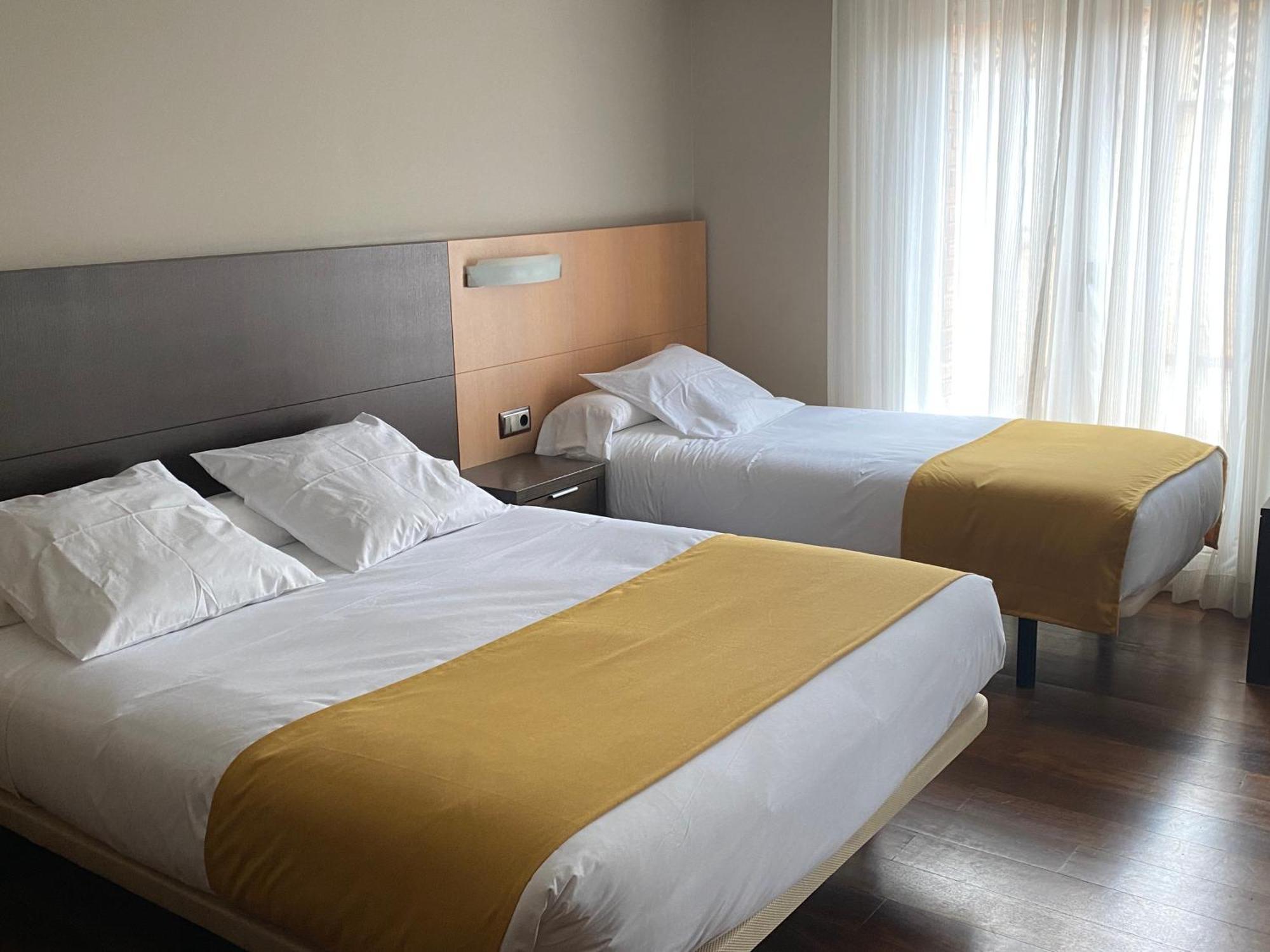 Hotel Rios San Adrián Esterno foto